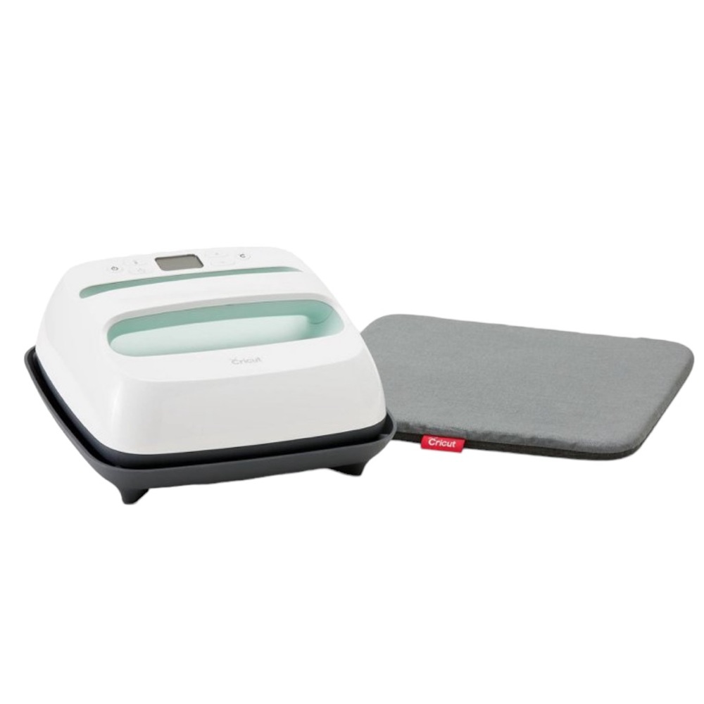 Cricut Easy Heat Press 2 with 9x9 Mat Iron On Transfer Machine New Open Box